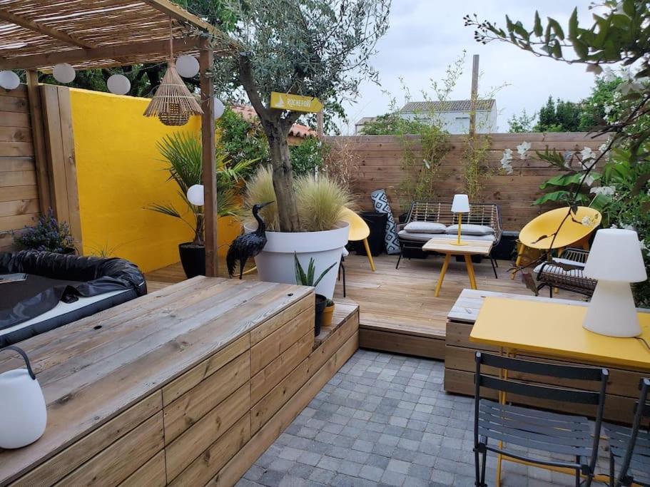 הוילה רושפור Le Spa Parmentine, Jacuzzi Hammam מראה חיצוני תמונה
