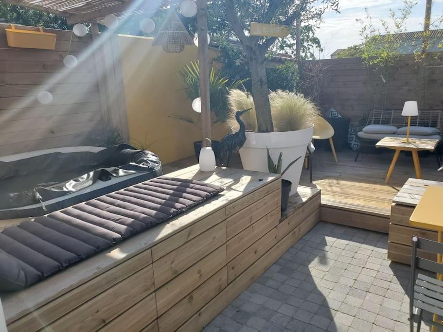 הוילה רושפור Le Spa Parmentine, Jacuzzi Hammam מראה חיצוני תמונה